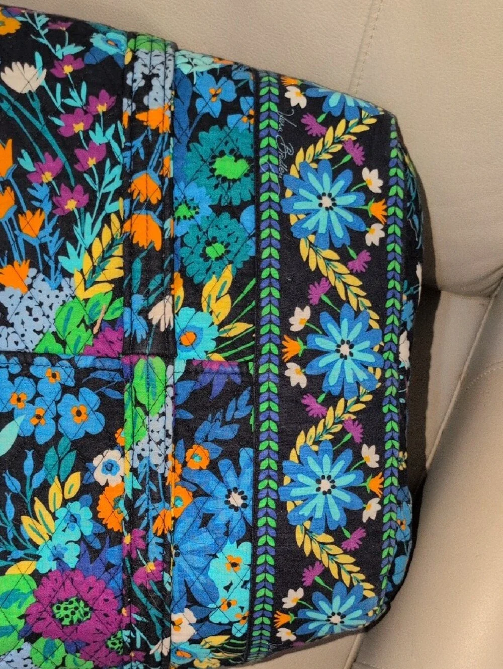 Vera Bradley Retired Pattern "Midnight Blues" Quilted Large Weekender Tote - Picture 10 of 16